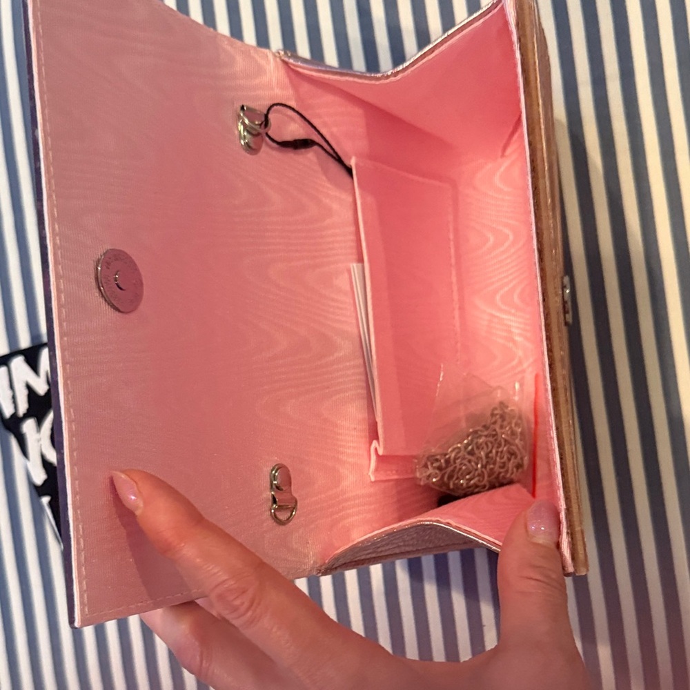 NWT Kurt Geiger London Party Eagle Glitter  Clutch GLINDA! - Picture 3 of 3